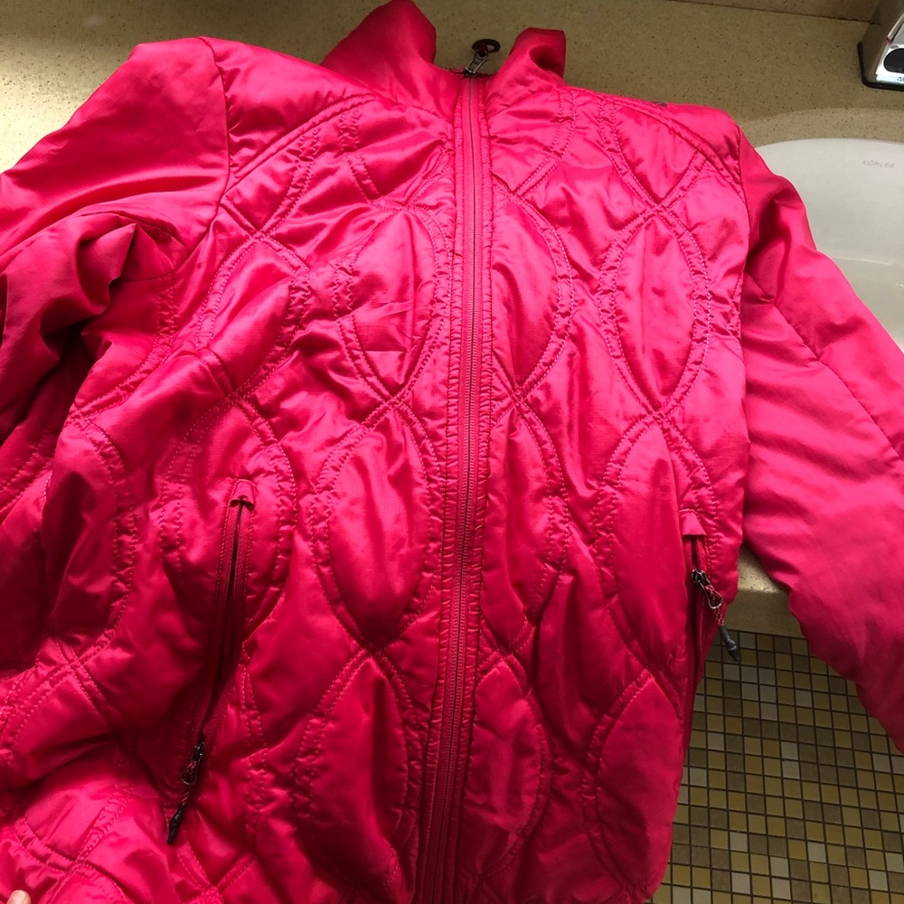 Adidas Women’s Size Small Hot Pink Puffer Jacket